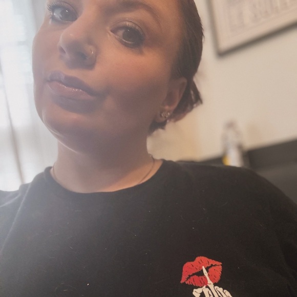 Have Fun Exploring; Wear It Like Mads & Mads Mom Boutique & Well Loved Closet - Picture 14 of 16